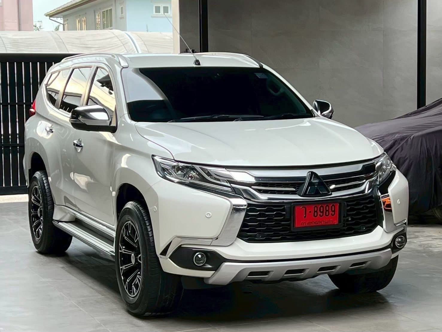 Mitsubishi Parjaro 2.5 TOP ขับ4 4WD